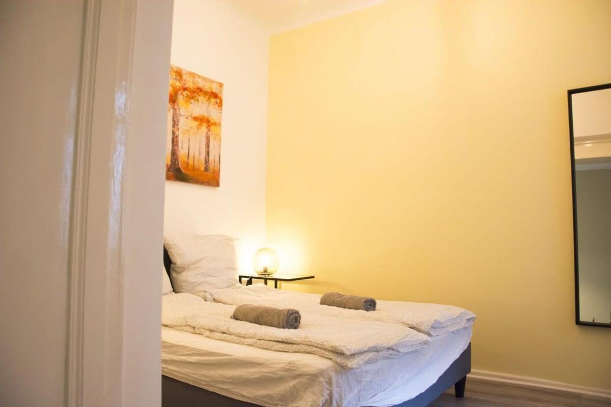 Family Apartment Moabit Berlin Exterior photo